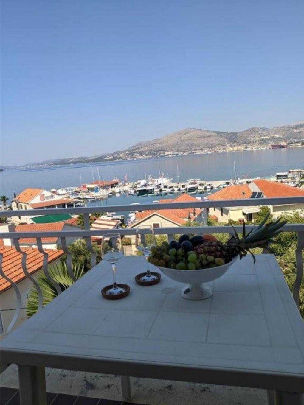 Apartments Biserka - 50 M From Beach تروغير المظهر الخارجي الصورة