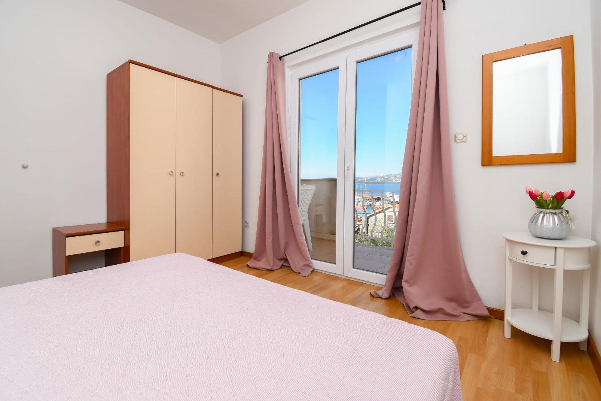Apartments Biserka - 50 M From Beach تروغير المظهر الخارجي الصورة