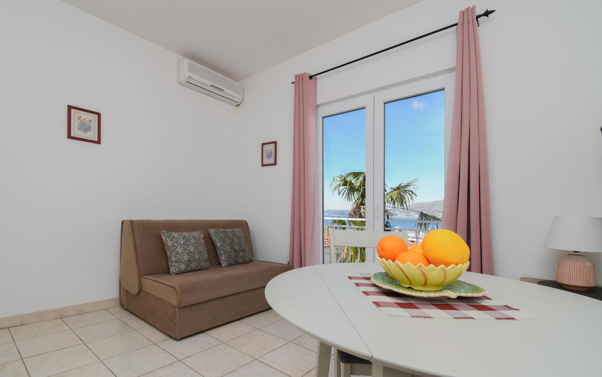 Apartments Biserka - 50 M From Beach تروغير المظهر الخارجي الصورة