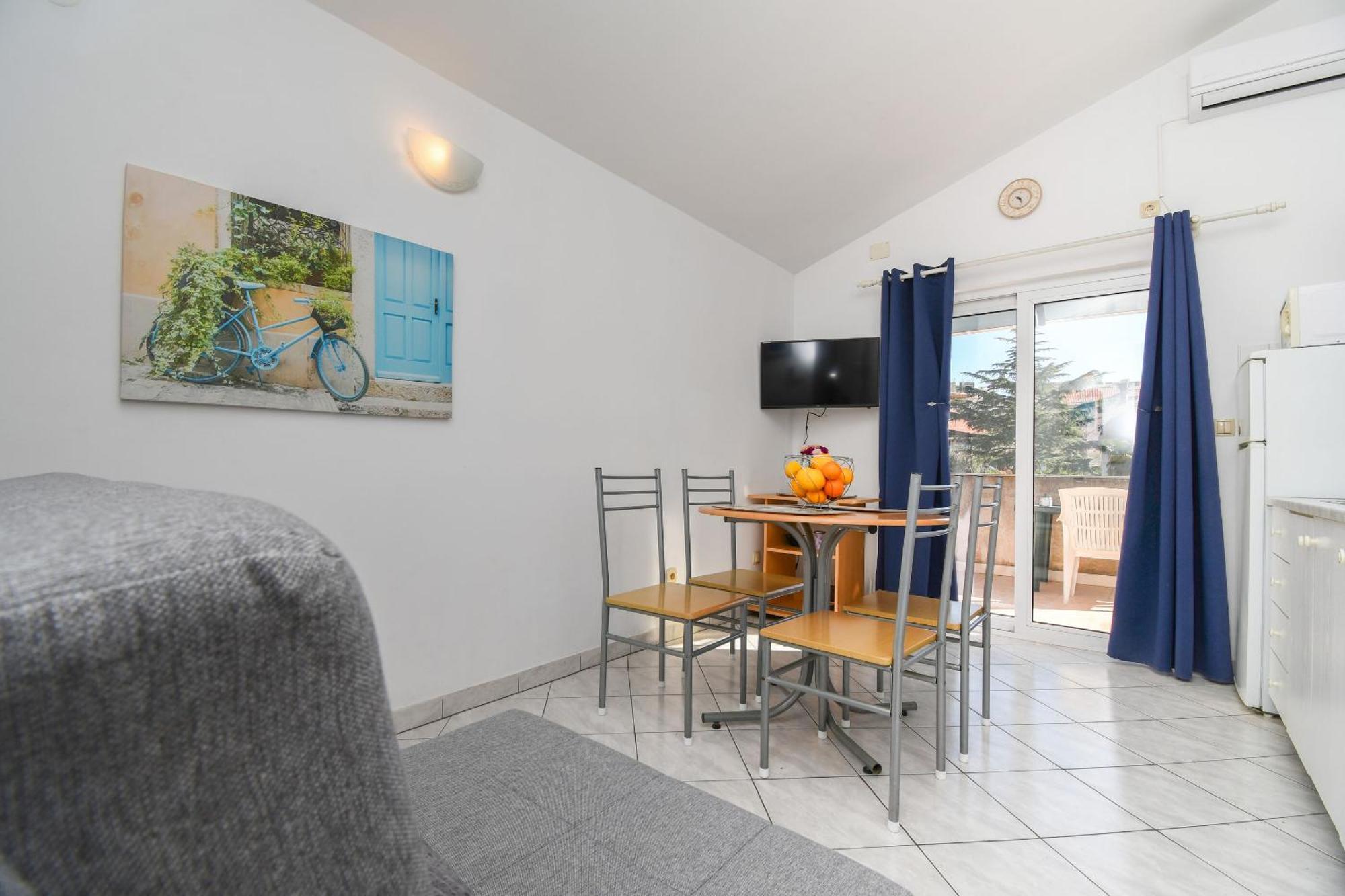Apartments Biserka - 50 M From Beach تروغير المظهر الخارجي الصورة