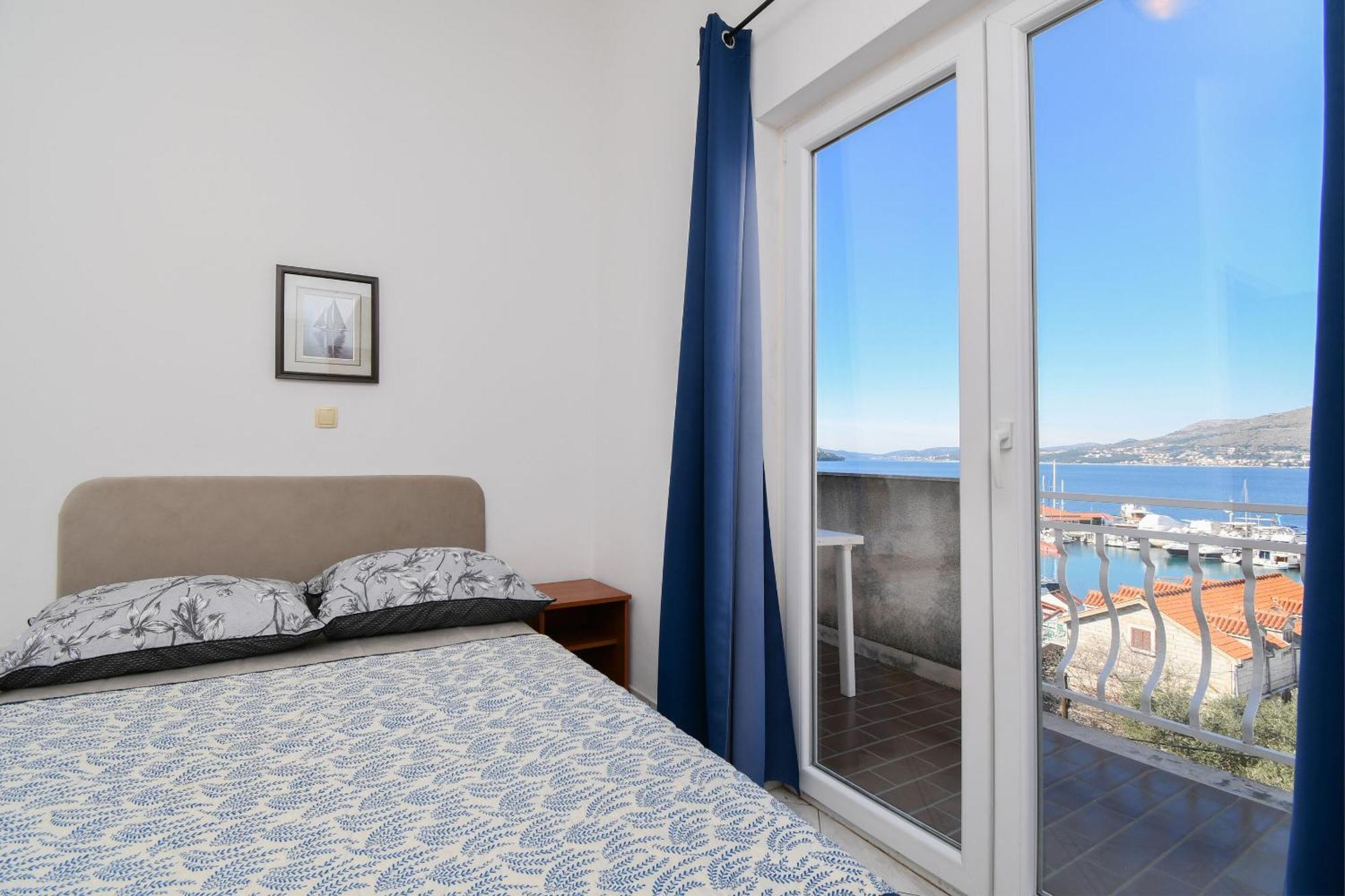 Apartments Biserka - 50 M From Beach تروغير المظهر الخارجي الصورة