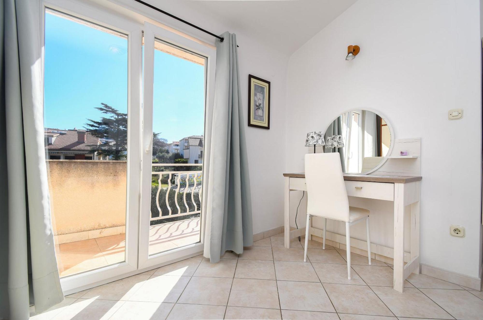 Apartments Biserka - 50 M From Beach تروغير المظهر الخارجي الصورة
