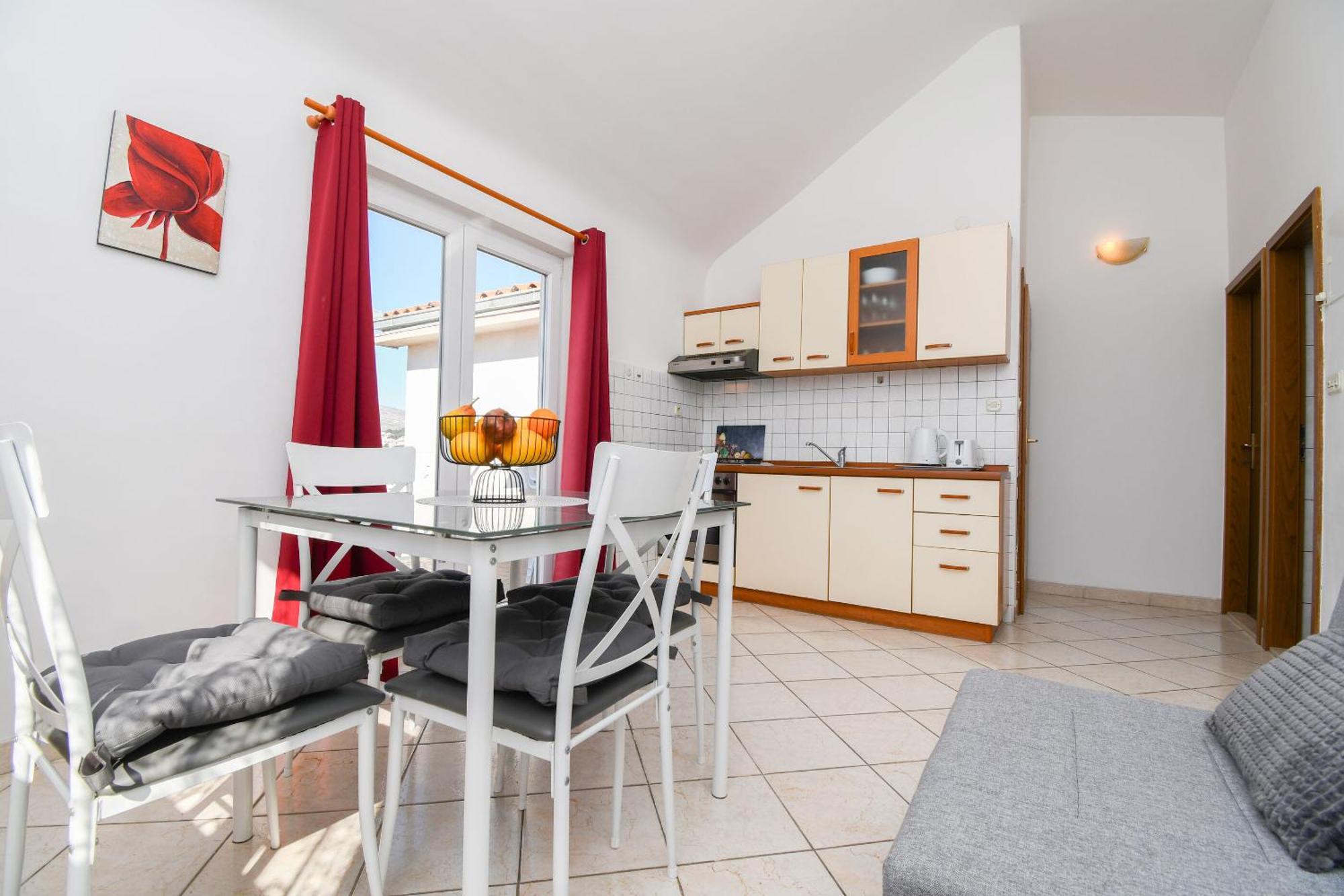 Apartments Biserka - 50 M From Beach تروغير المظهر الخارجي الصورة