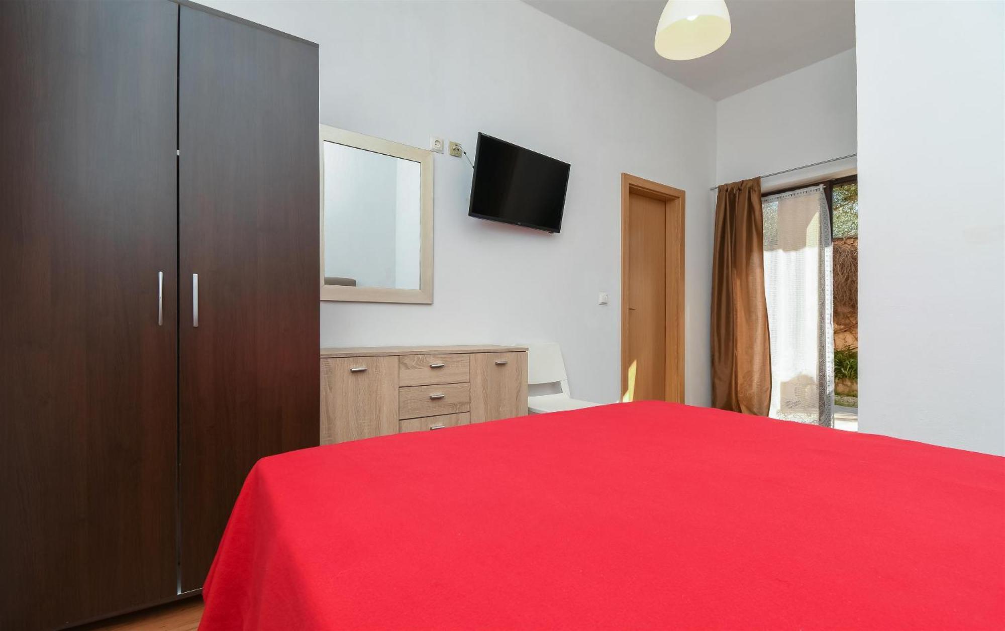 Apartments Biserka - 50 M From Beach تروغير المظهر الخارجي الصورة