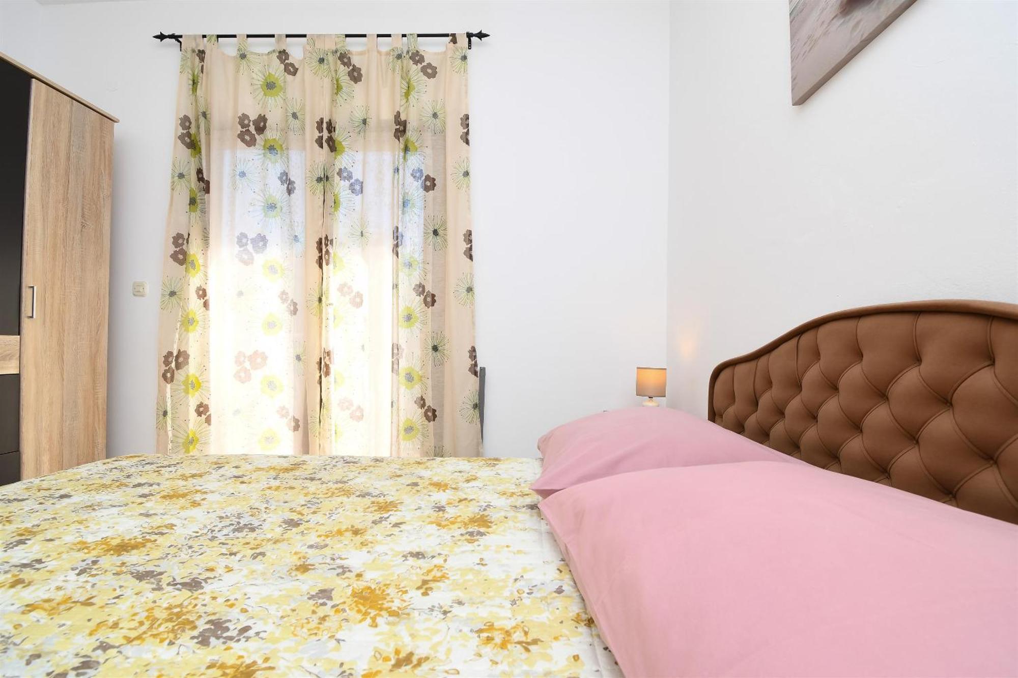 Apartments Biserka - 50 M From Beach تروغير المظهر الخارجي الصورة